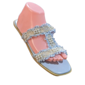 Flat shoes